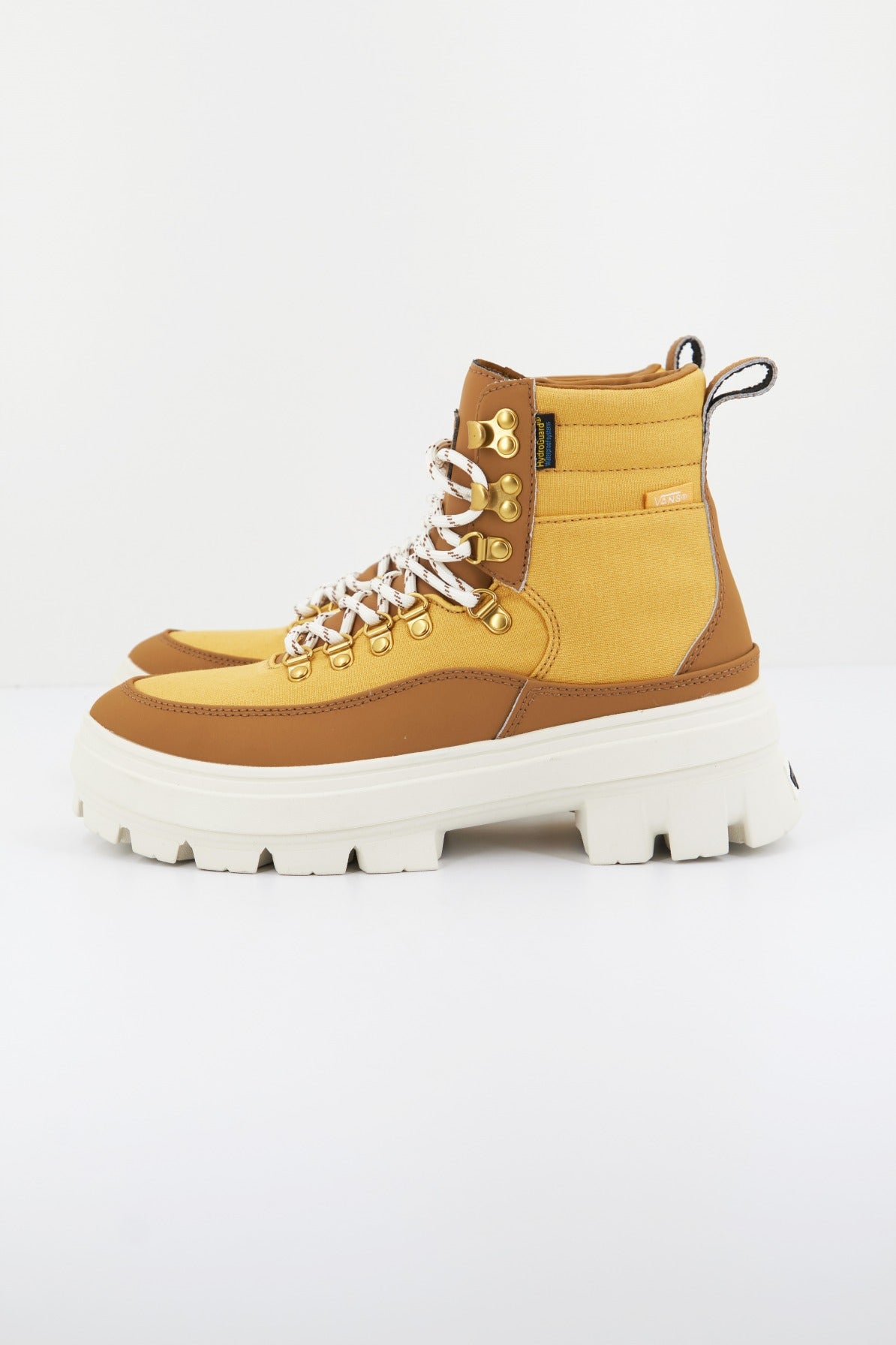VANS COLFAX ELEVATE MTE- en color MARRON (1)