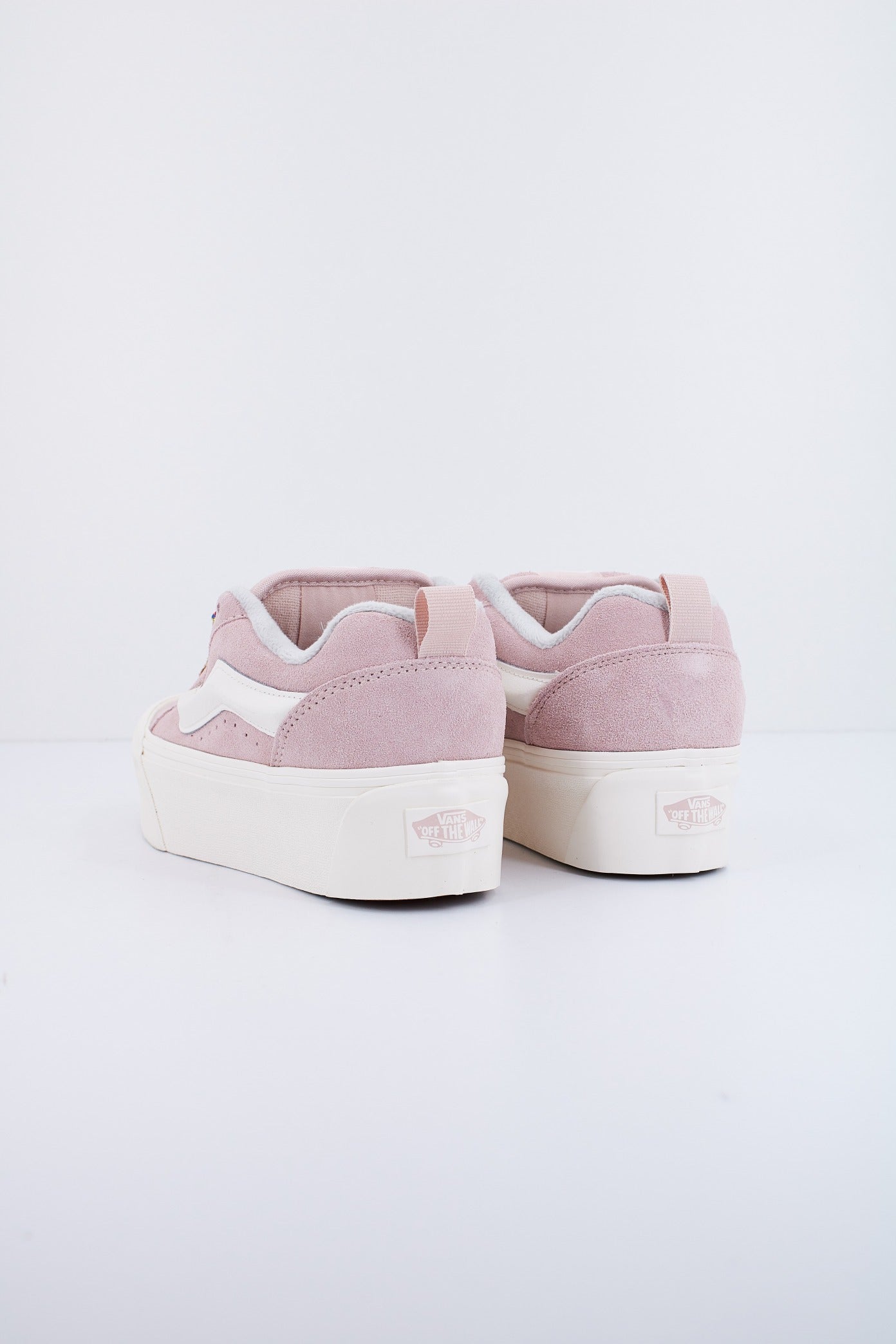 VANS KNU STACK en color ROSA (3)