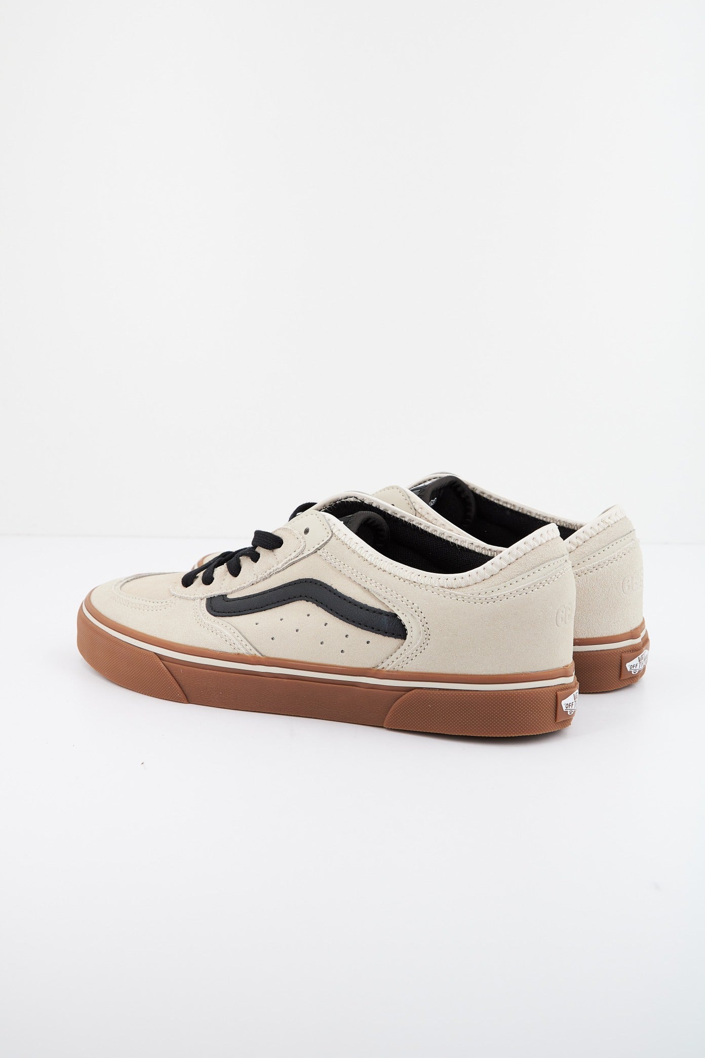 VANS ROWLEY CLASSIC en color BEIS (3)
