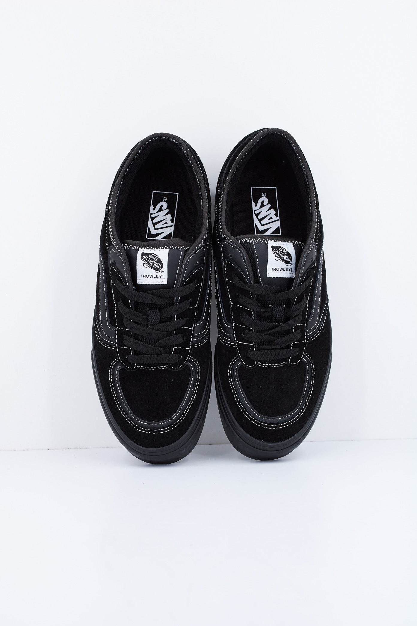 VANS ROWLEY CLASSIC en color NEGRO (2)