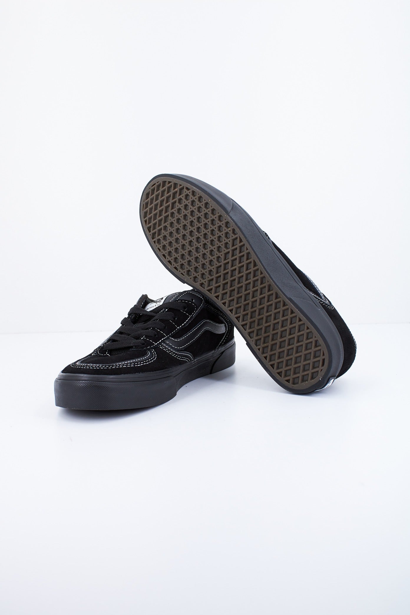 VANS ROWLEY CLASSIC en color NEGRO (4)