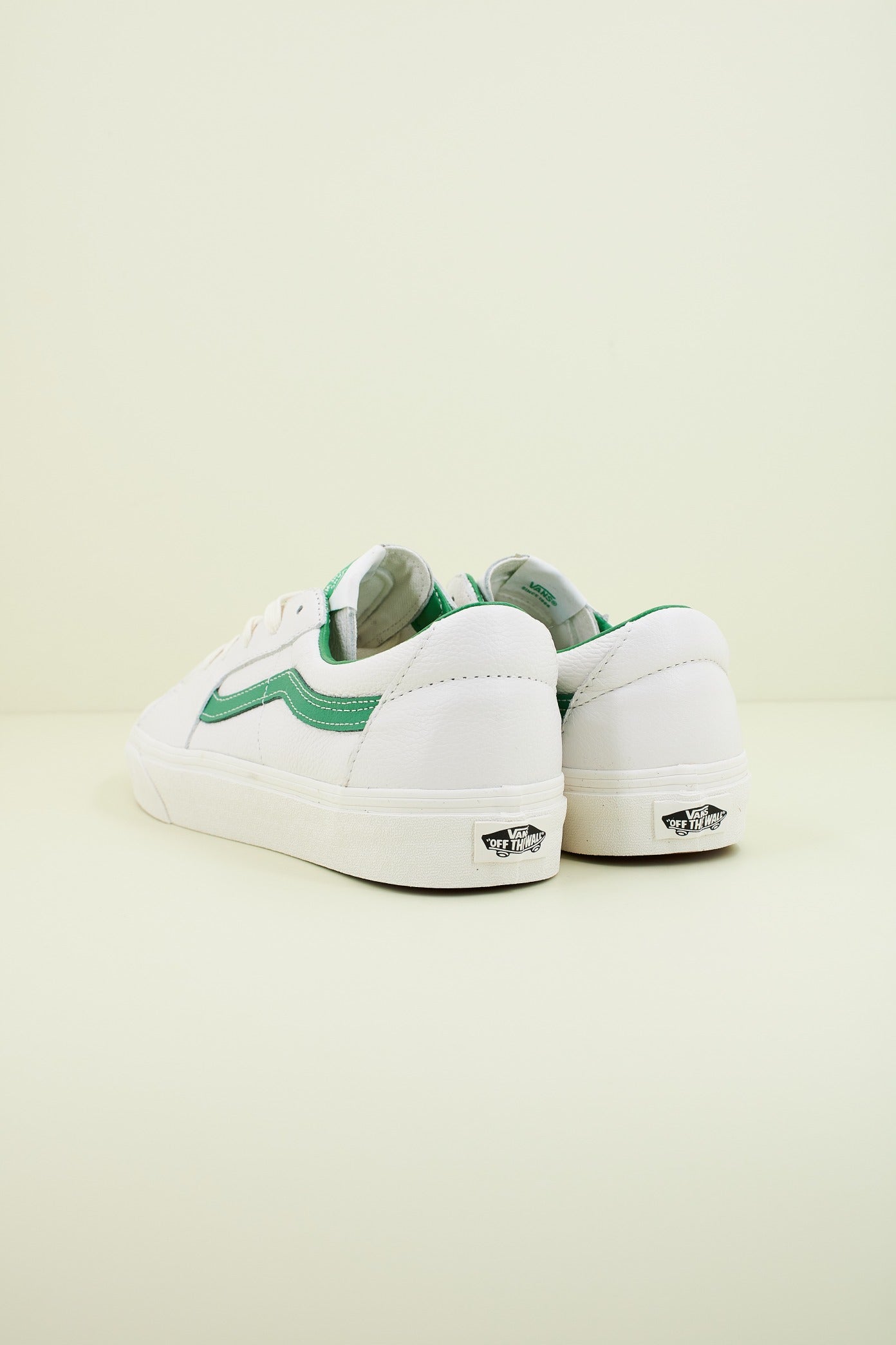 VANS SK-LOW VINTAGE en color BLANCO (3)