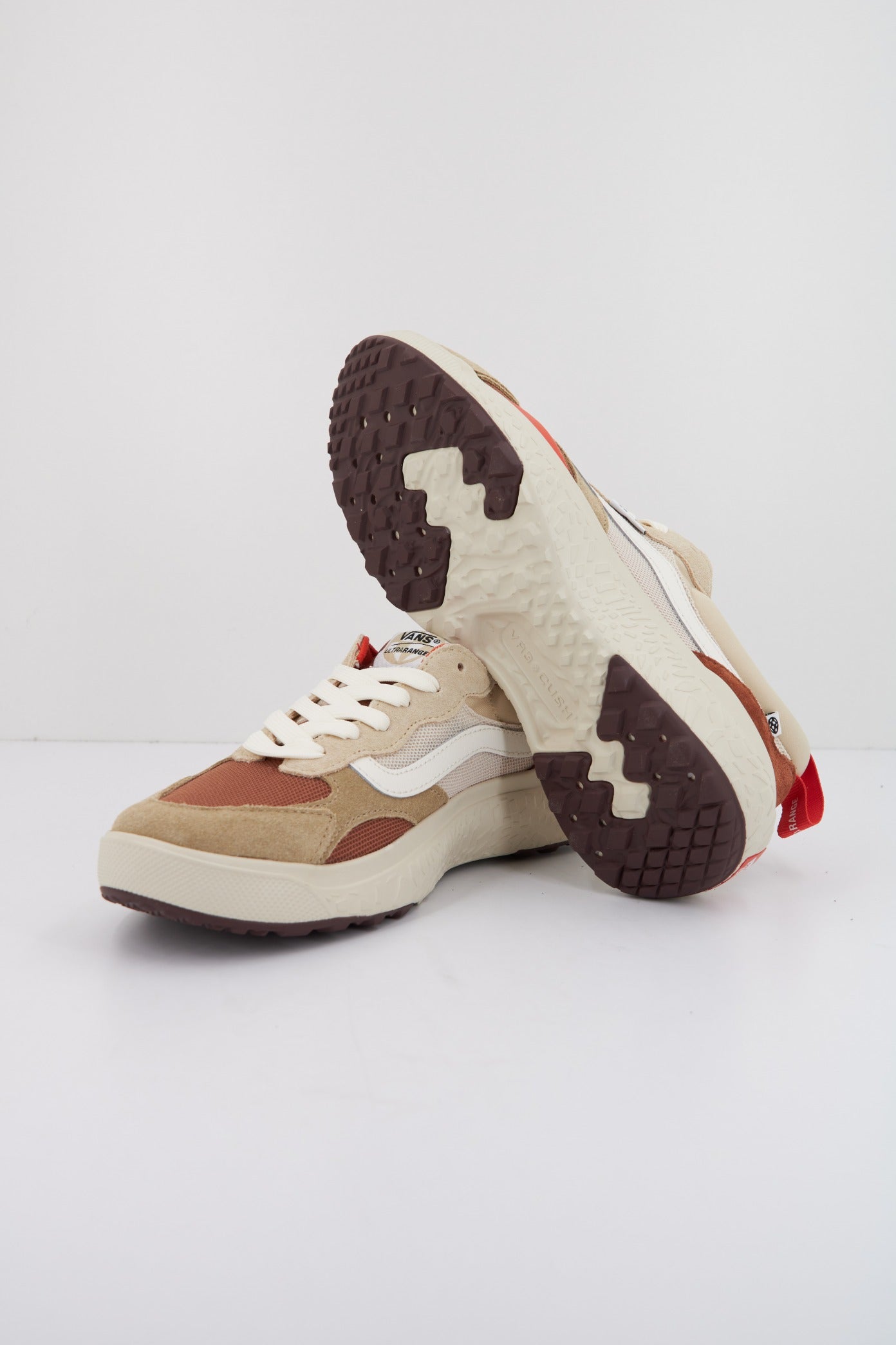 VANS ULTRARANGE NEO VR en color MARRON (4)