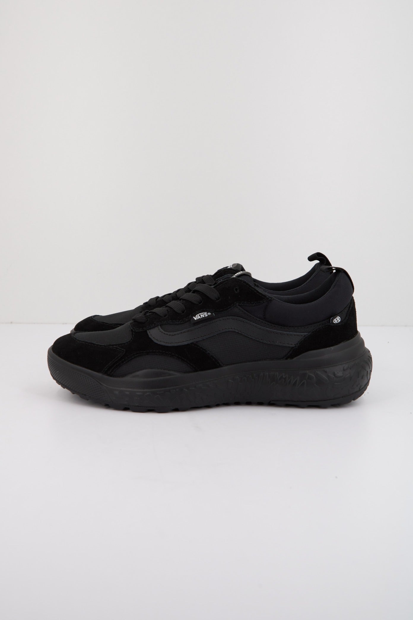 VANS ULTRARANGE NEO VR en color NEGRO (1)