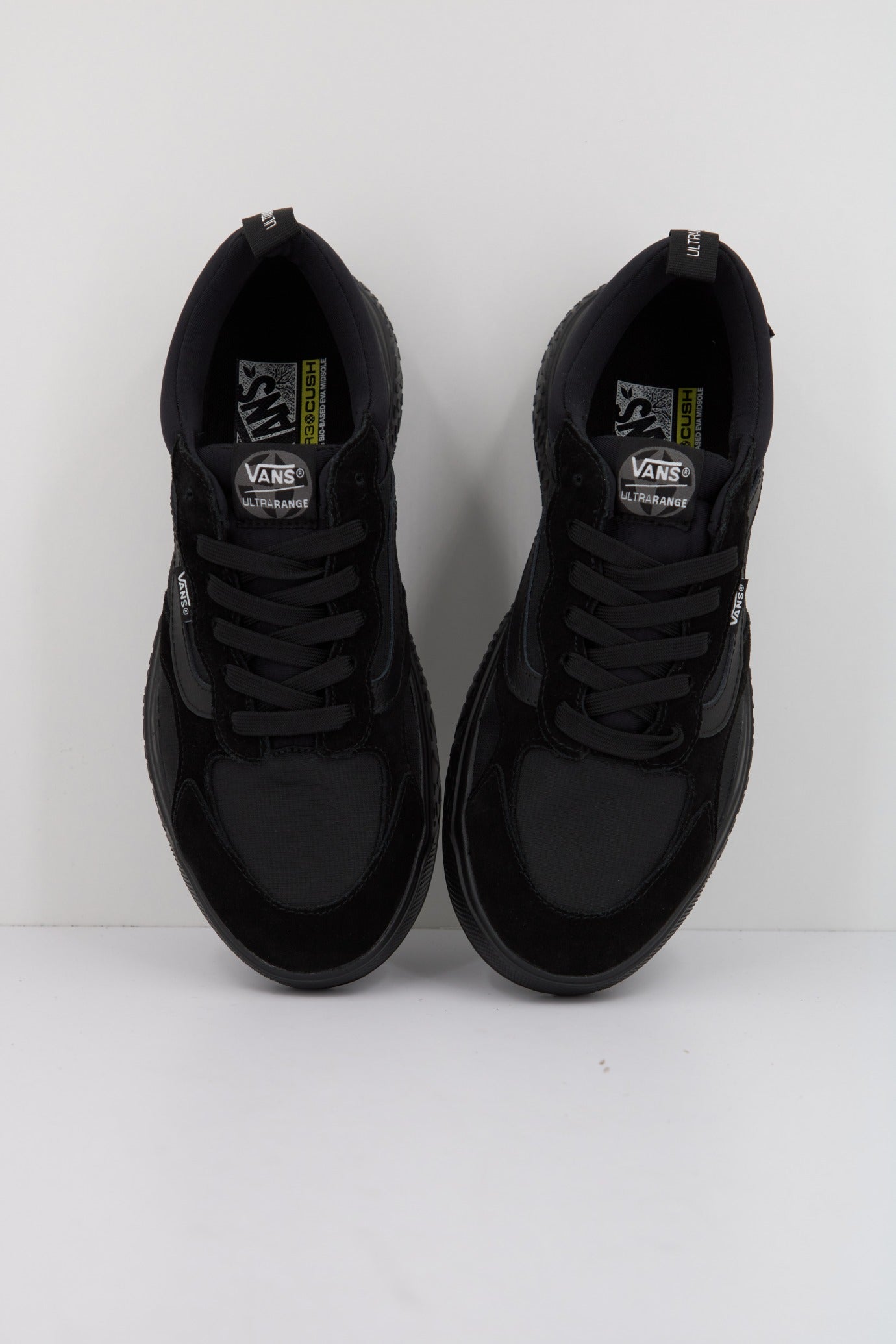 VANS ULTRARANGE NEO VR en color NEGRO (2)