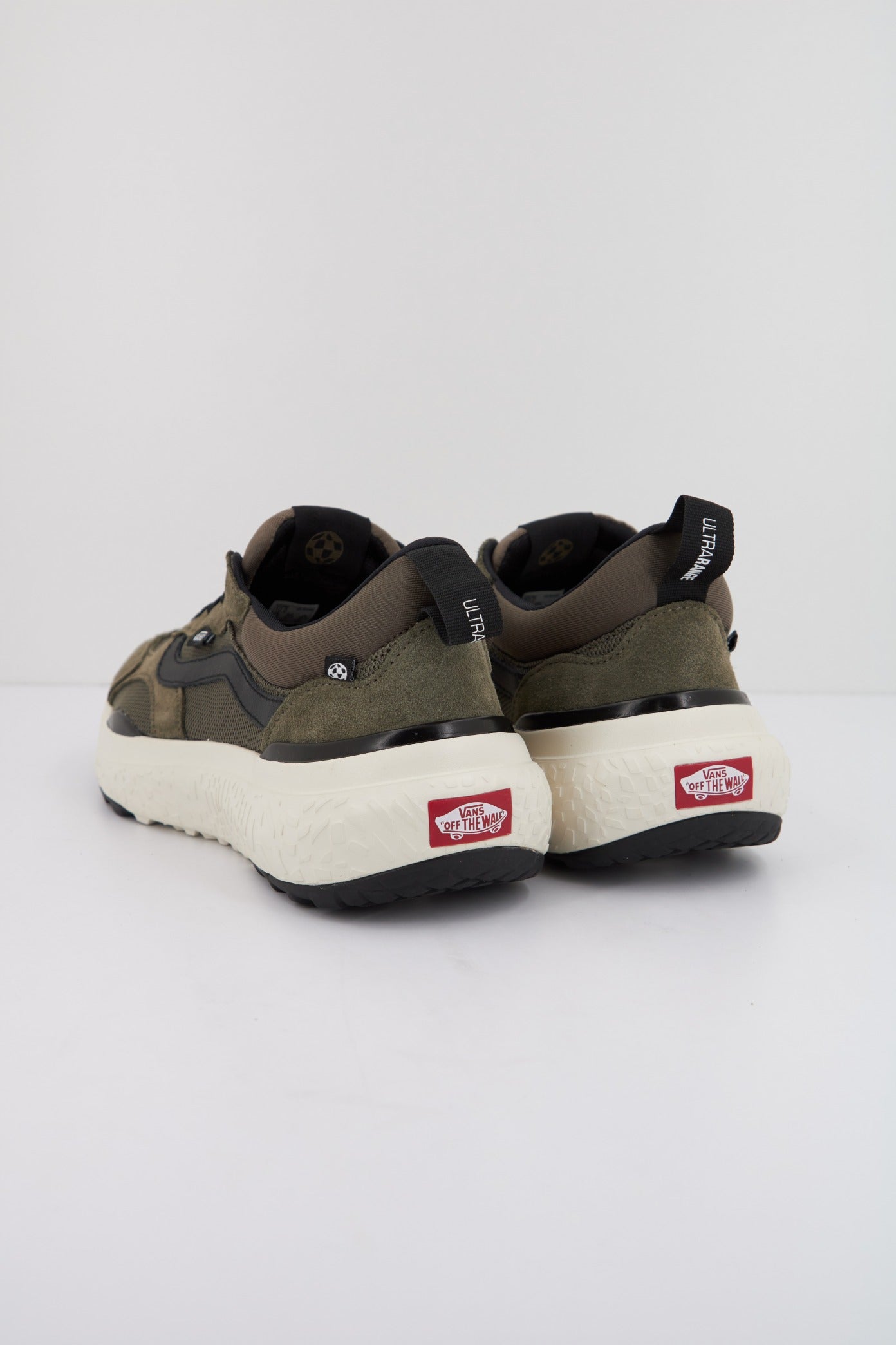 VANS ULTRARANGE NEO VR en color VERDE (3)