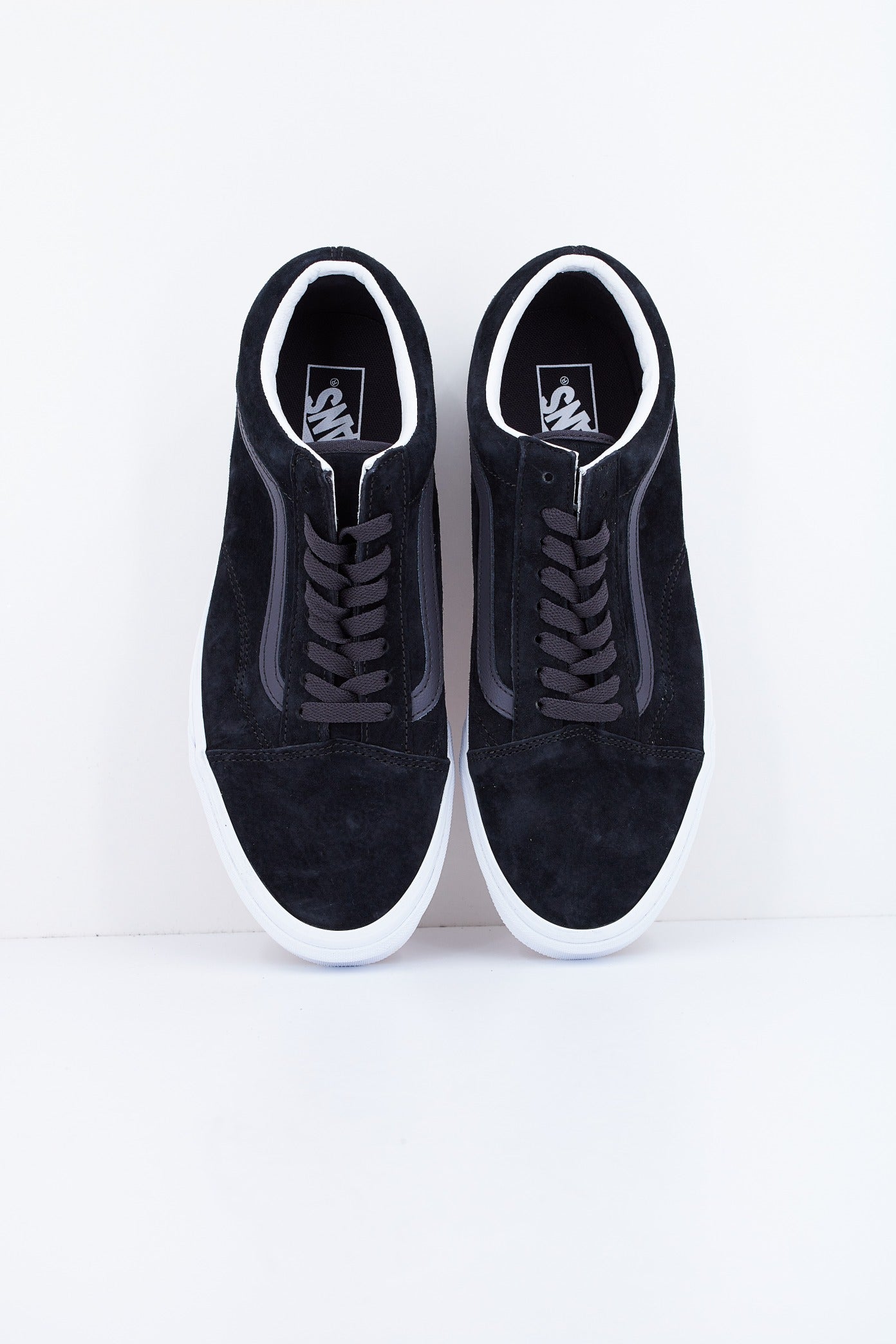 VANS OLD SKOOL en color NEGRO (2)