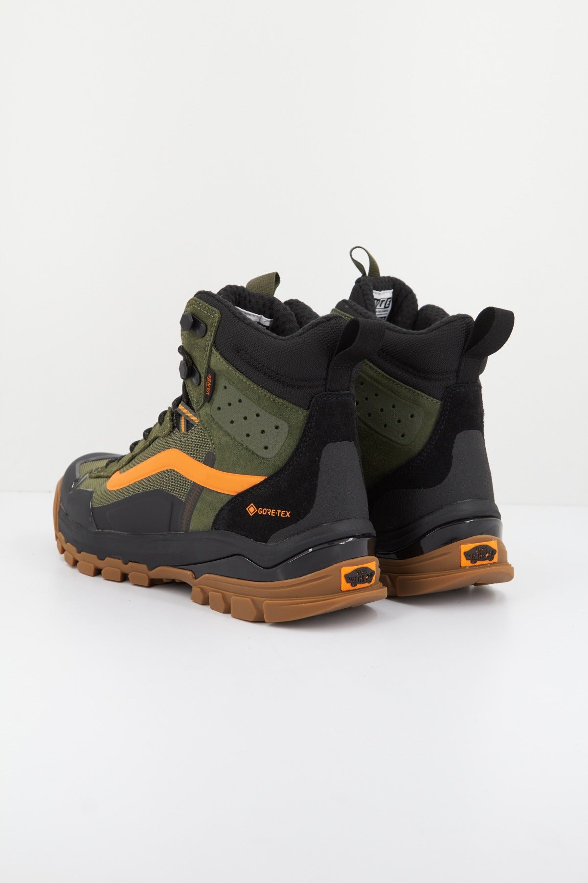 VANS ULTRARANGE EXO HI GORE en color VERDE (3)