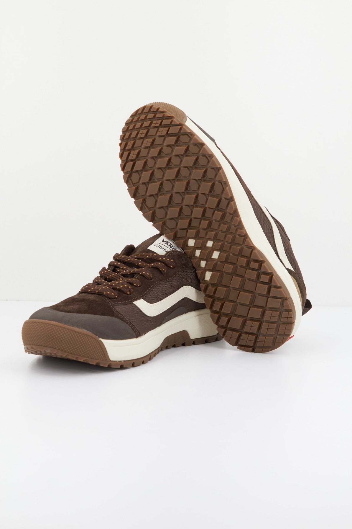 VANS ULTRARANGE EXO MTE- en color MARRON (4)