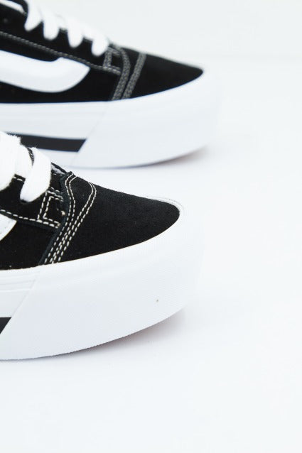 VANS KNU STACK en color NEGRO (3)
