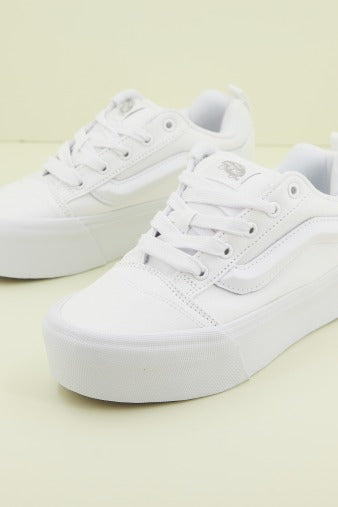 VANS KNU STACK en color BLANCO (2)