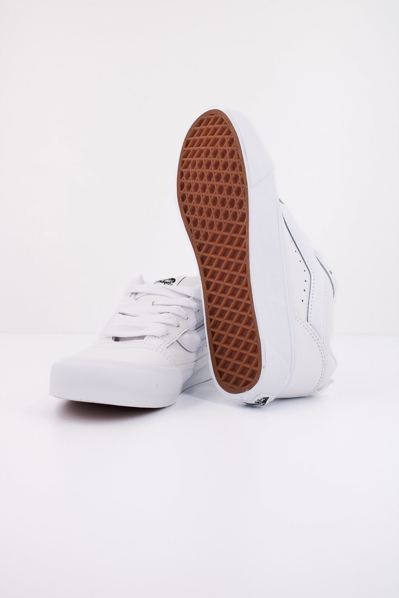 VANS KNU SKOOL en color BLANCO (5)