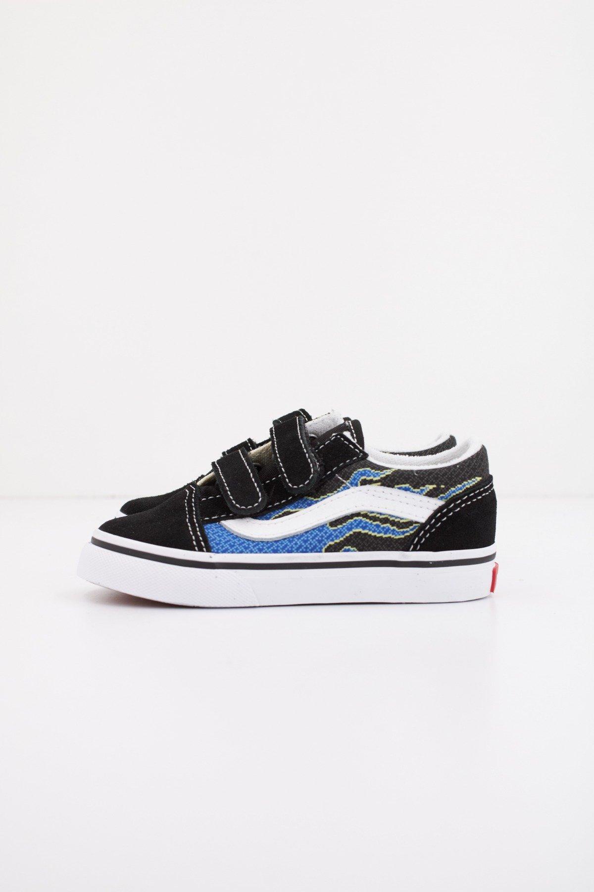 VANS OLD SKOOL V PIXEL FLAM en color NEGRO (1)