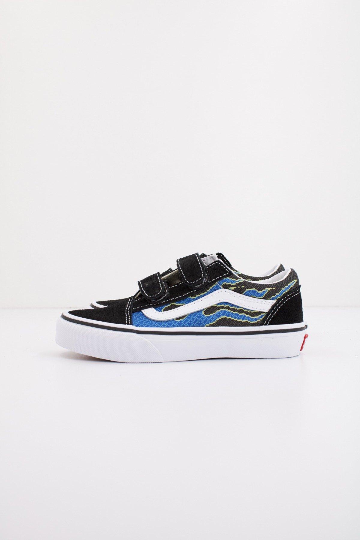 VANS OLD SKOOL V PIXEL FLAM en color NEGRO (1)