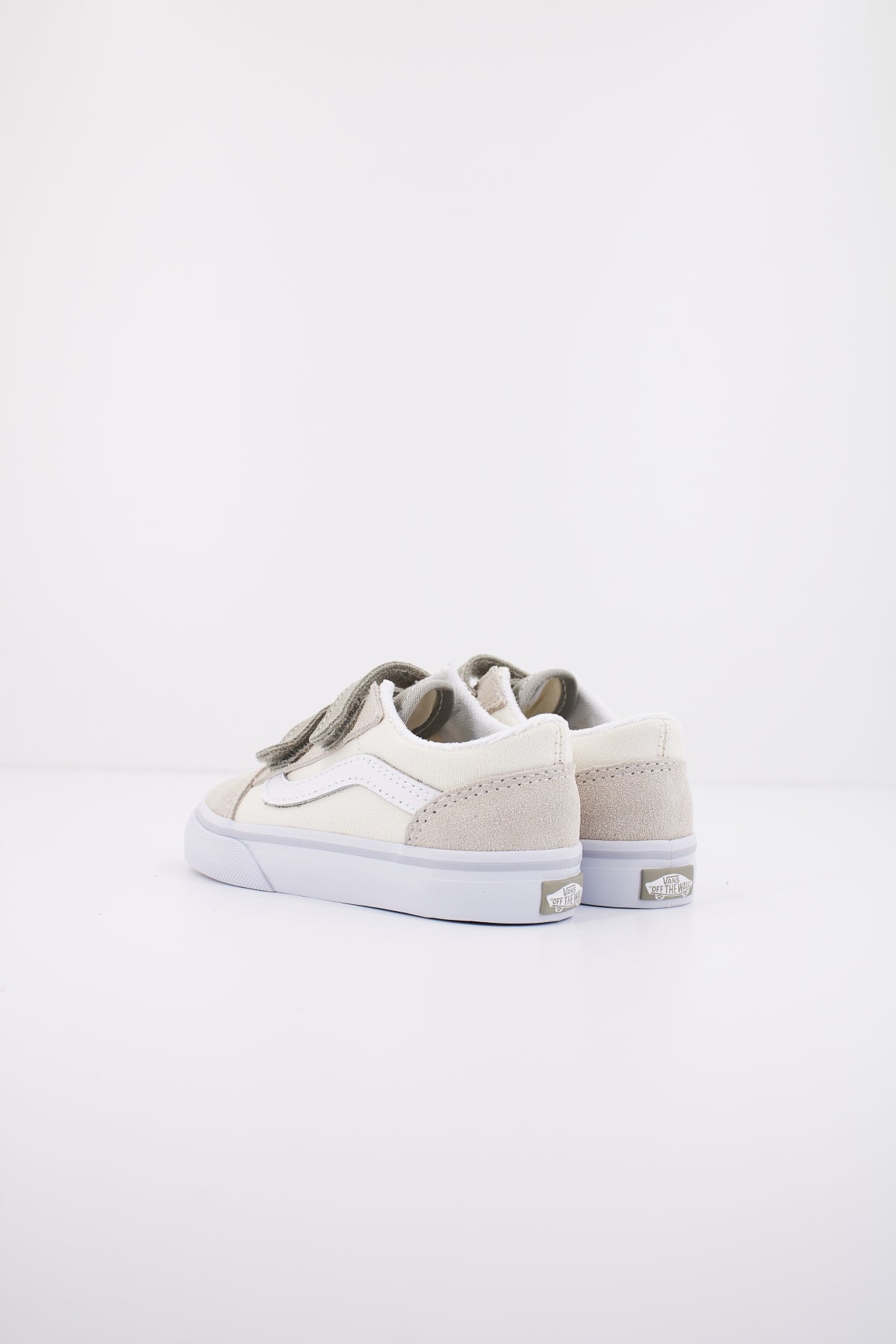 VANS OLD SKOOL V en color BEIS (3)