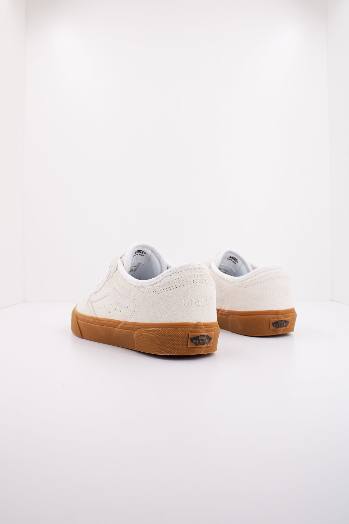 VANS ROWLEY CLASSIC en color BLANCO (3)
