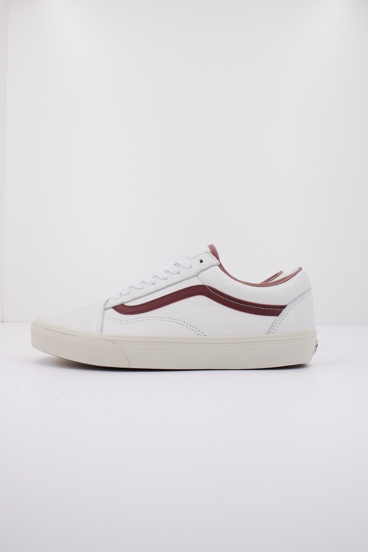VANS OLD SKOOL en color BLANCO (1)