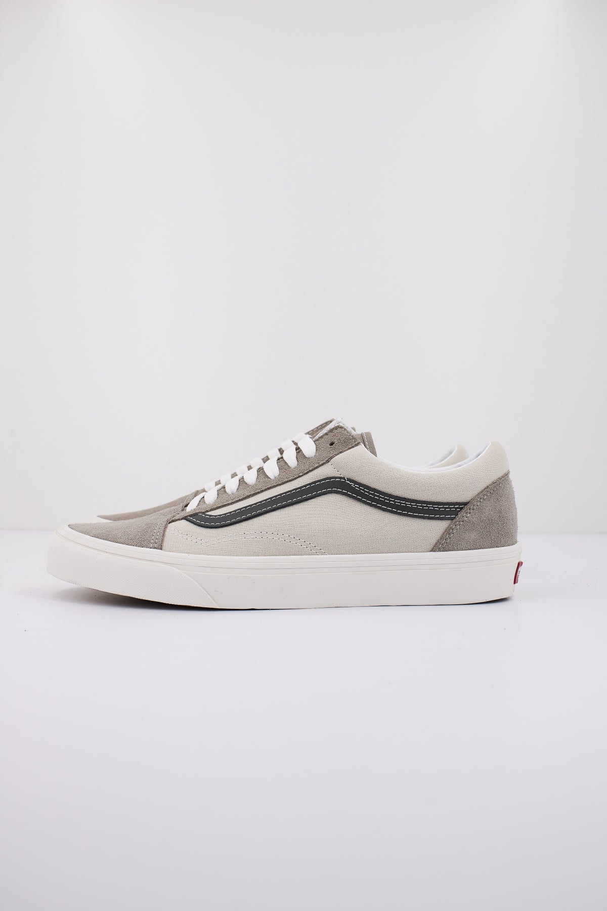 VANS OLD SKOOL en color BEIS (1)