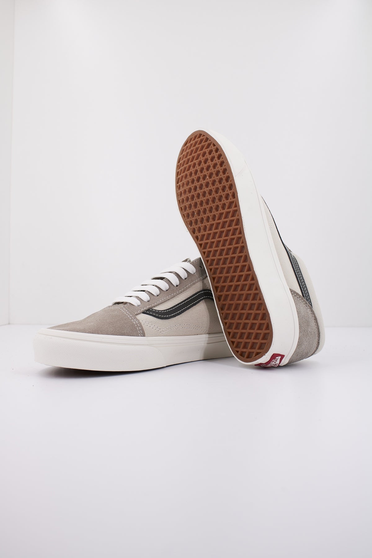 VANS OLD SKOOL en color BEIS (4)