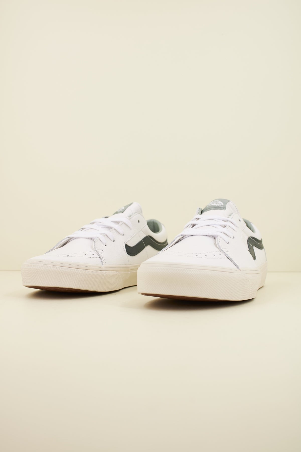 VANS SK-LOW en color BLANCO (2)