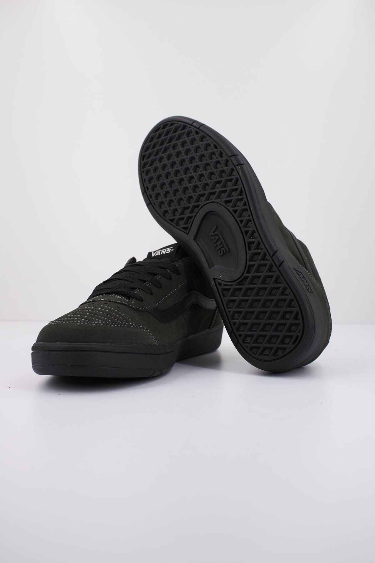 VANS CRUZE TOO CC en color NEGRO (4)