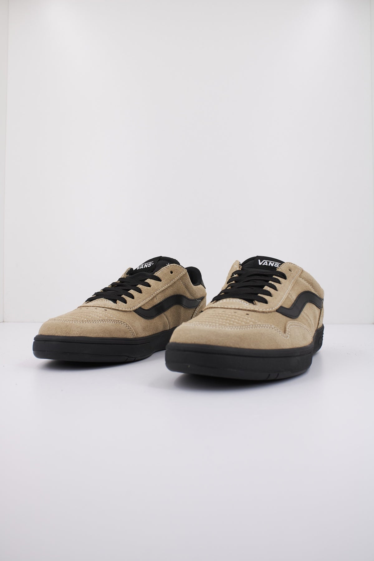 VANS CRUZE TOO CC en color BEIS (2)