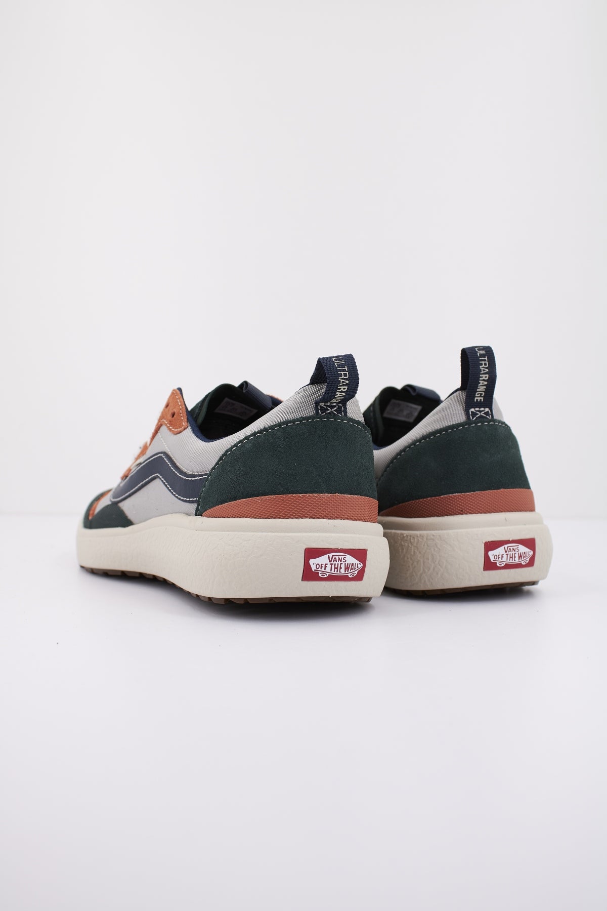 VANS ULTRARANGE EXO SE en color MULTICOLOR  (3)