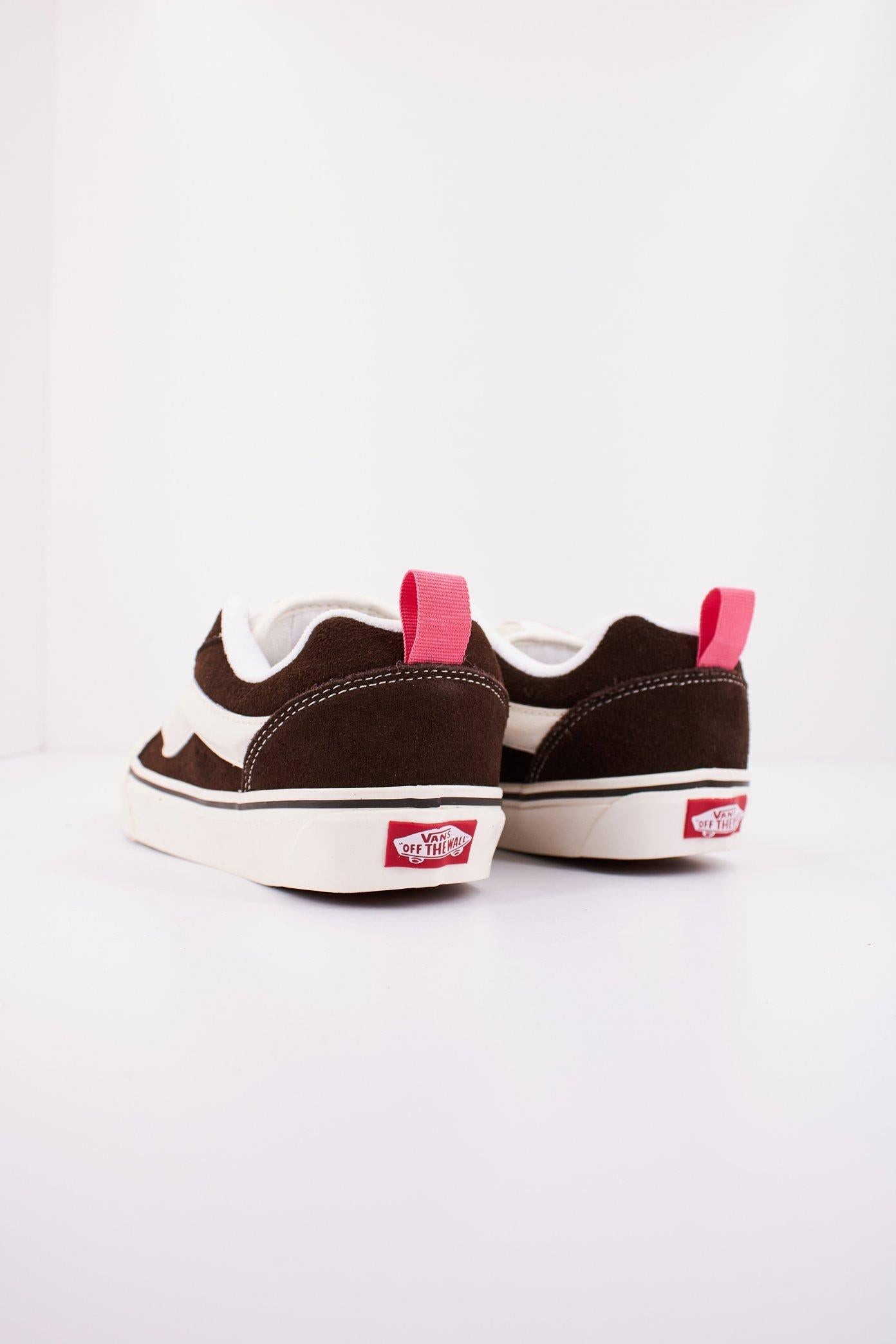 VANS KNU SKOOL RETRO en color MARRON (3)