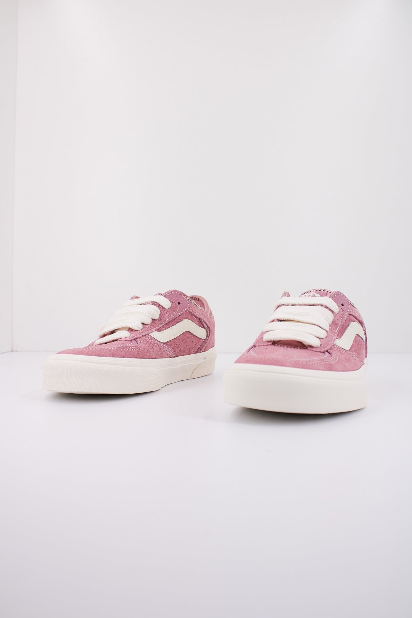 VANS ROWLEY CLASSIC en color ROSA (2)