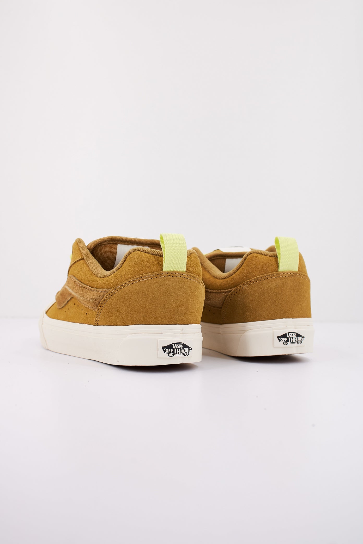 VANS KNU SKOOL en color MARRON (3)