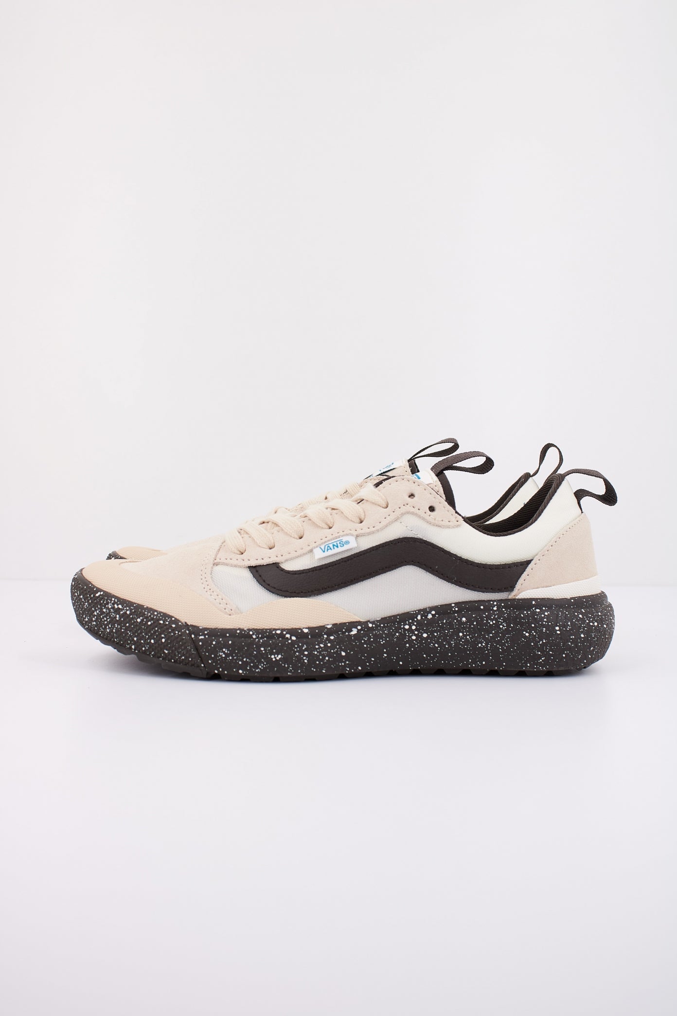VANS MTE ULTRARANGE EXO SE en color BEIS (1)