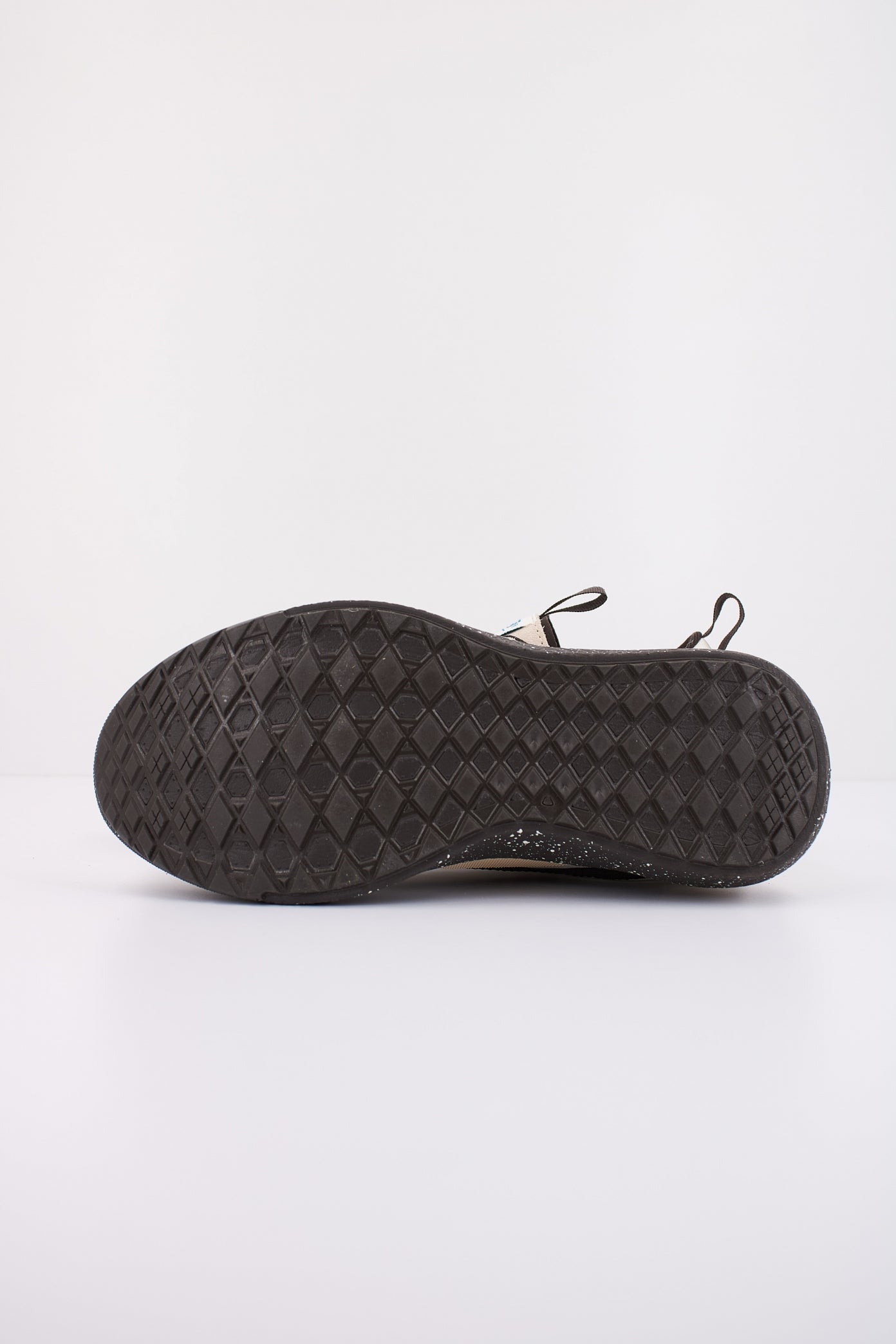 VANS MTE ULTRARANGE EXO SE en color BEIS (5)