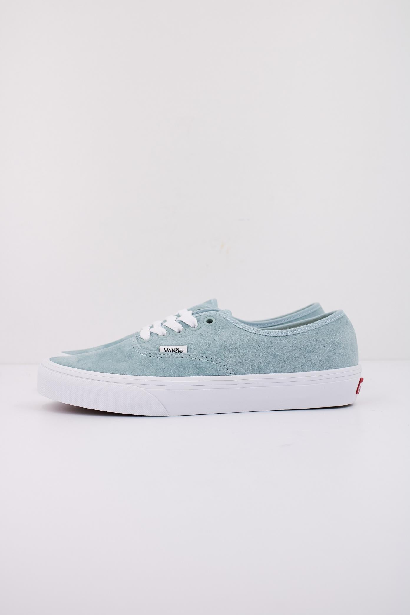 VANS AUTHENTIC en color VERDE (1)