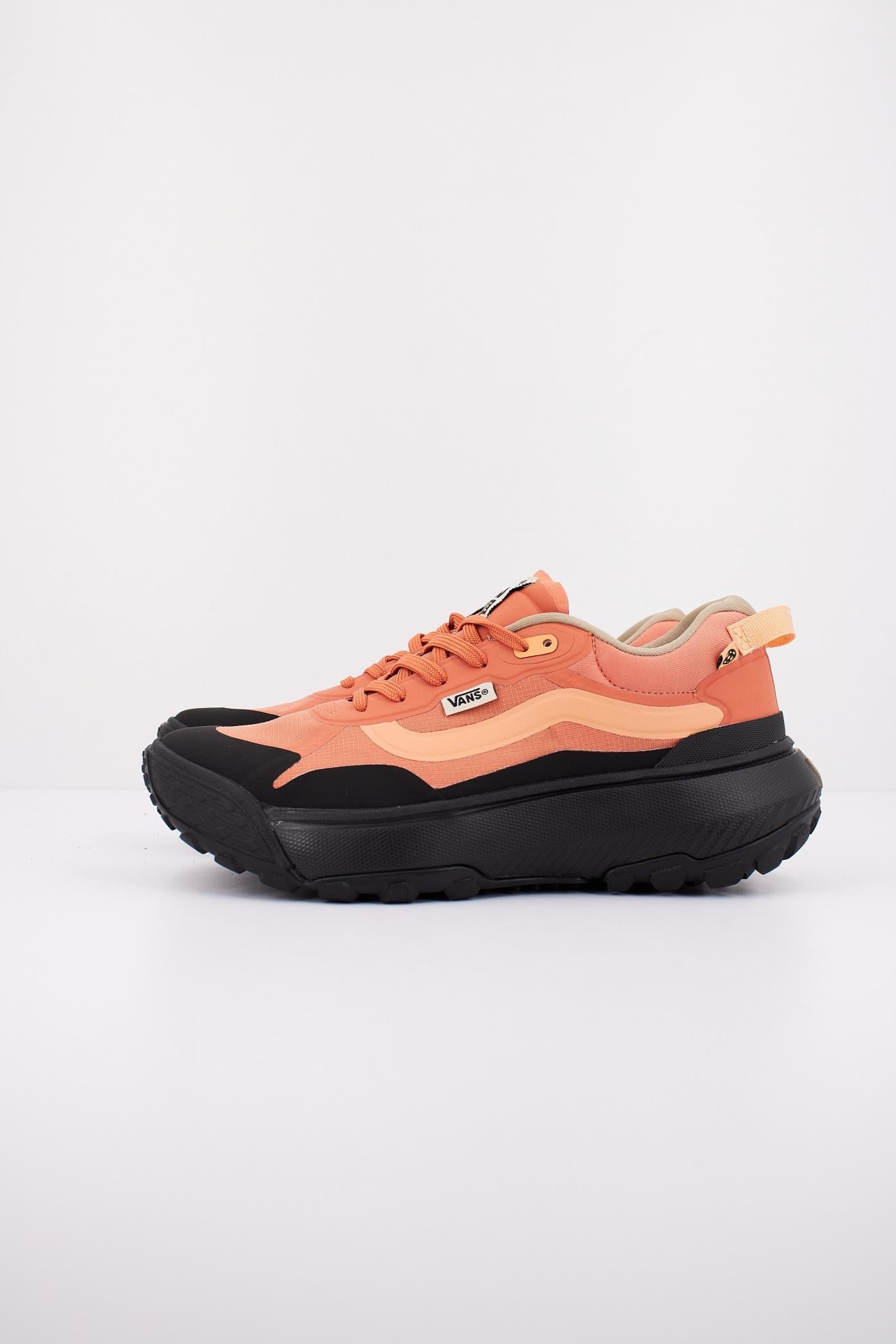 VANS MTE CROSSPATH en color NARANJA (1)