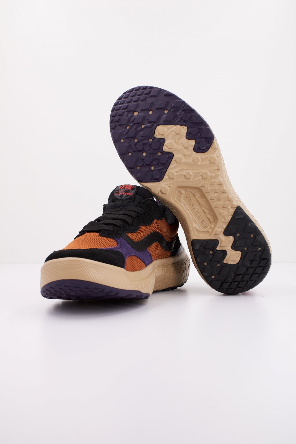 VANS MTE ULTRARANGE NEO VR en color MARRON (5)