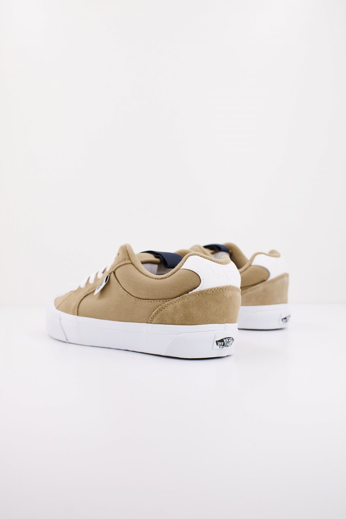 VANS CHUKKA PUSH en color MARRON CLARO (4)
