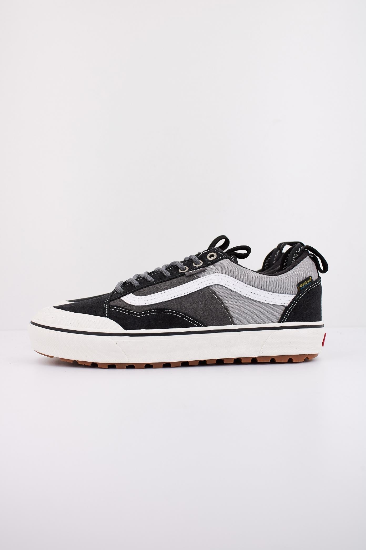 VANS MTE OLD SKOOL WATERPROOF en color GRIS (1)