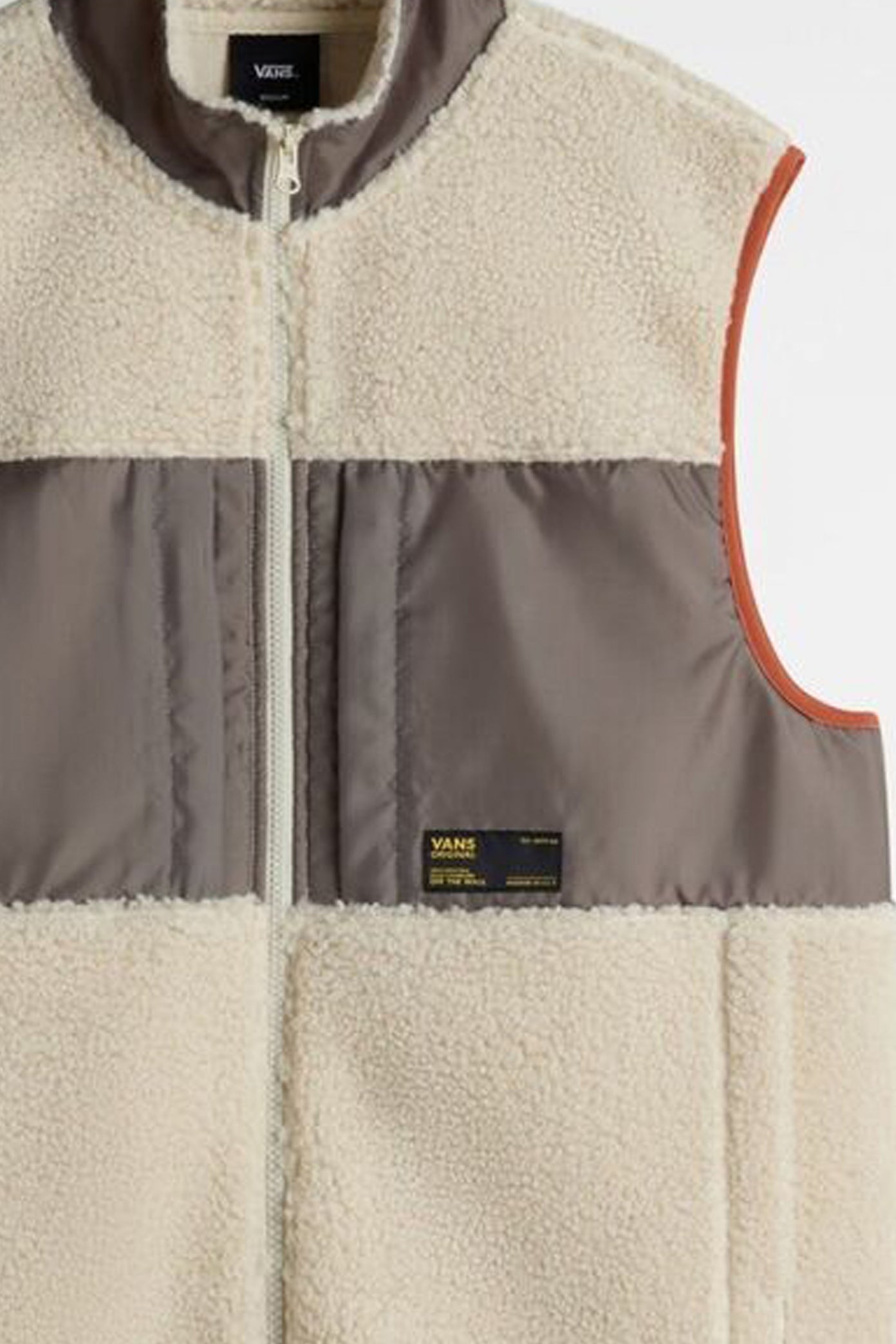 VANS TREVOR SHERPA FZ VEST en color MARRON (4)