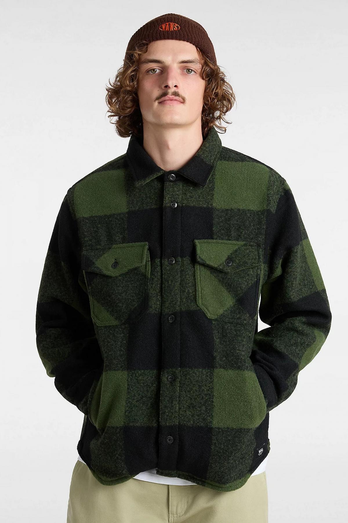 VANS DENBY FUZZY SHACKET en color VERDE (1)