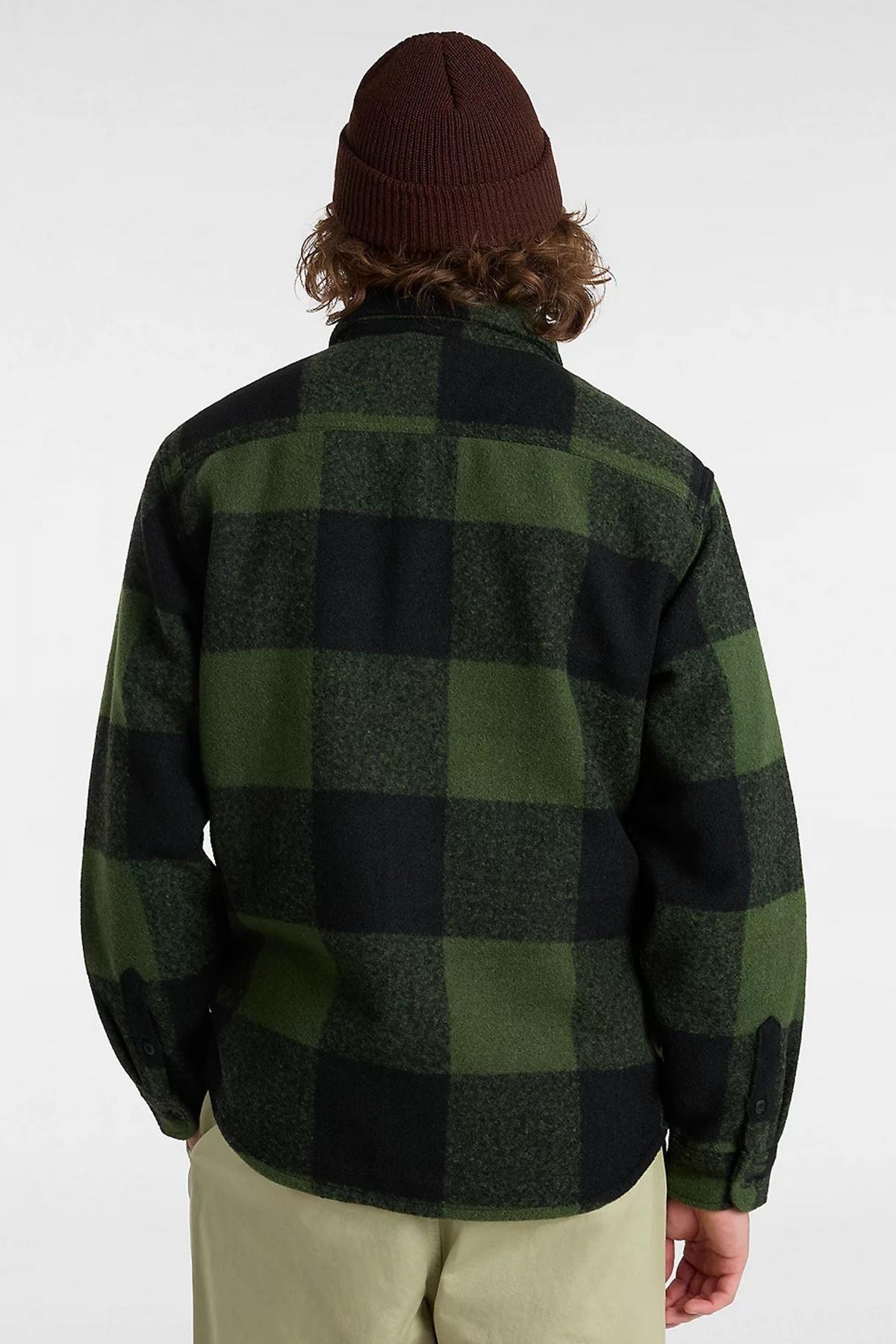VANS DENBY FUZZY SHACKET en color VERDE (3)
