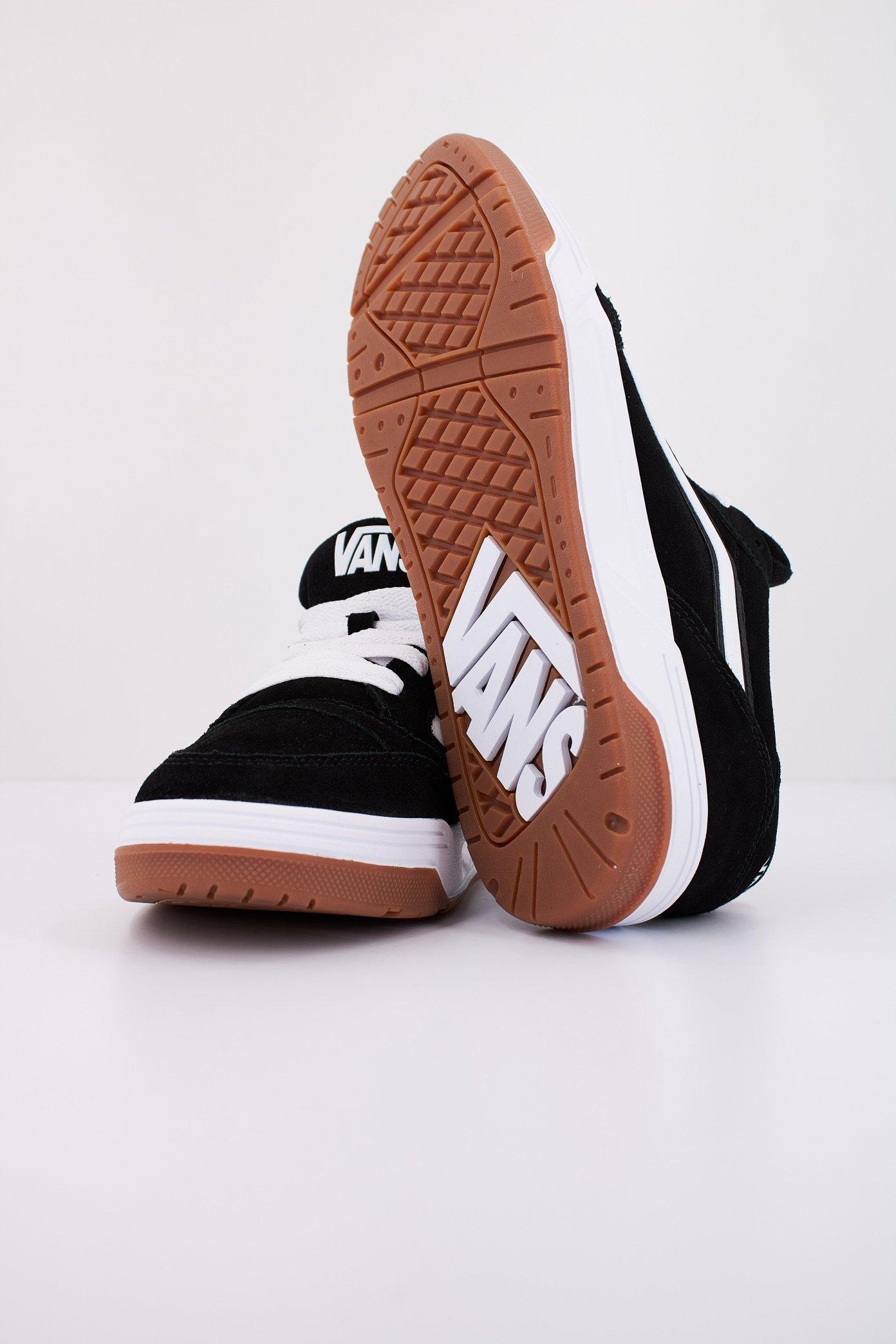 VANS HYLANE en color NEGRO (5)