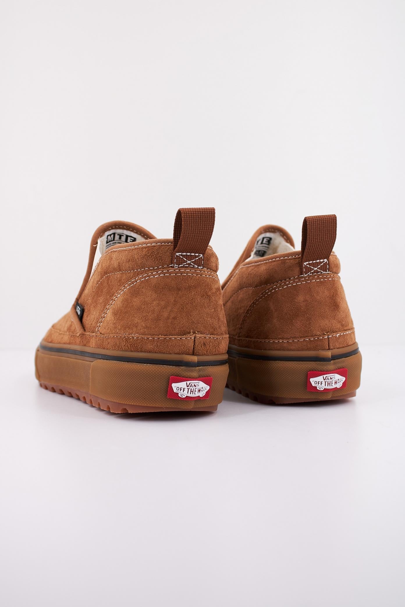 VANS MID SLIP MTE- en color MARRON (4)