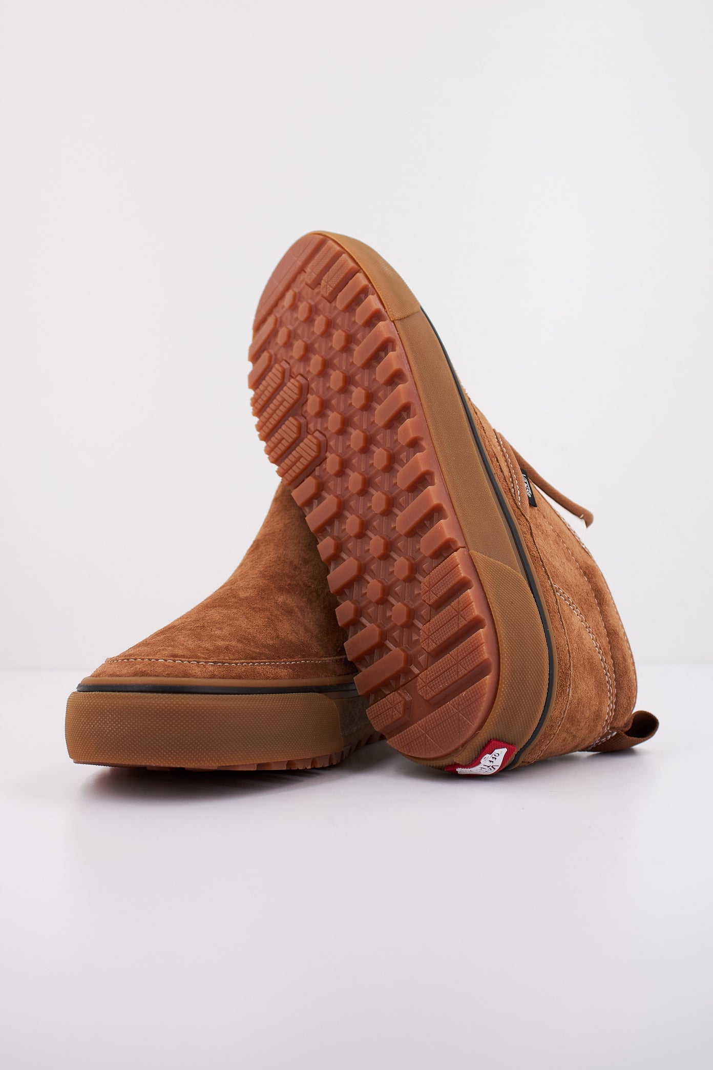 VANS MID SLIP MTE- en color MARRON (5)