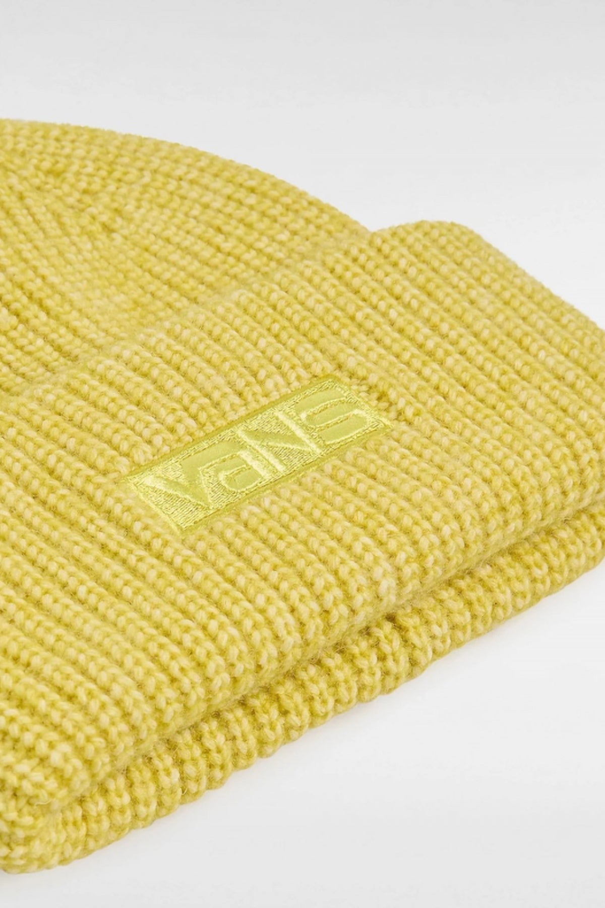 VANS SUNNYSIDE CUFF BEANIE en color AMARILLO (2)