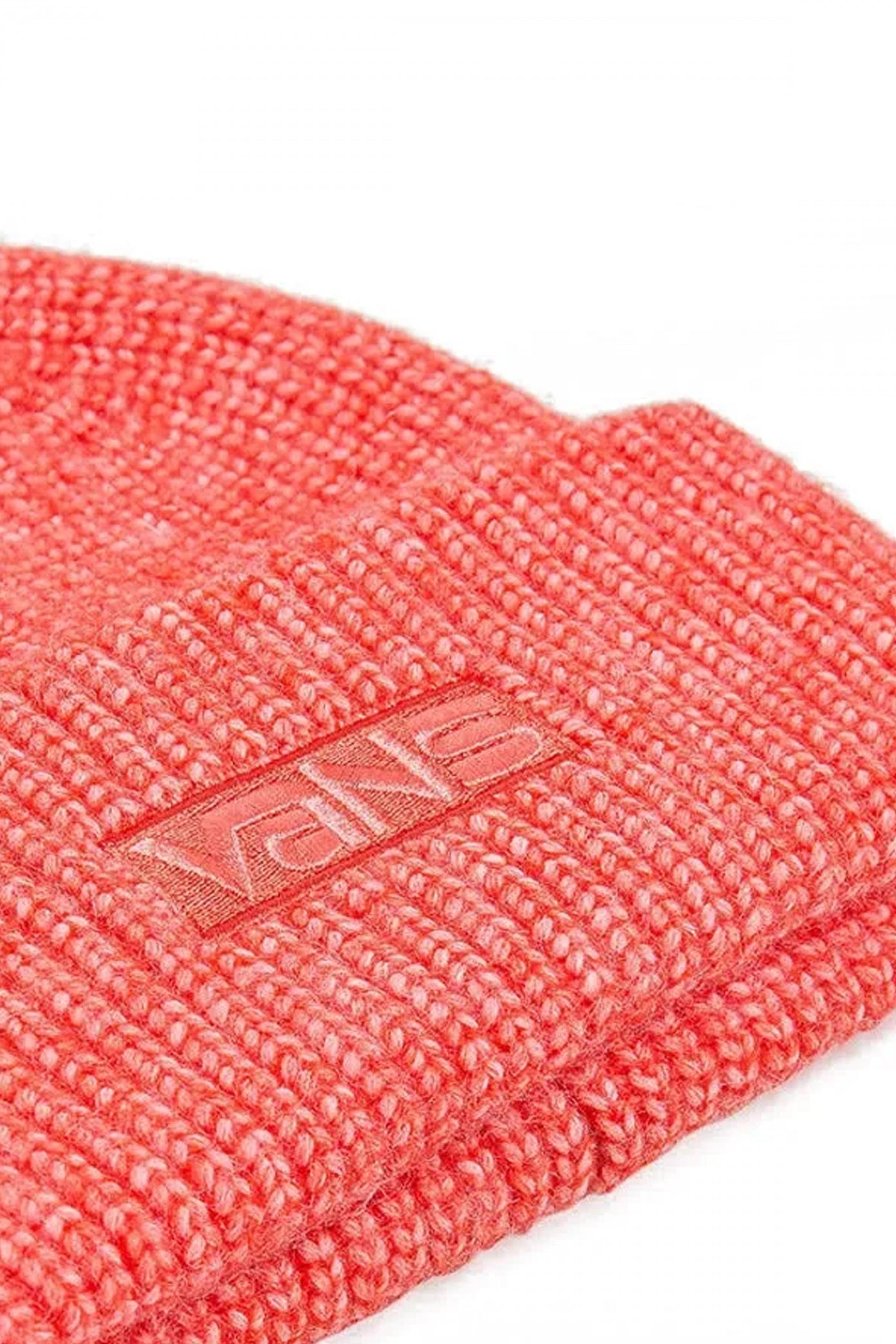 VANS SUNNYSIDE CUFF BEANIE en color ROSA (3)