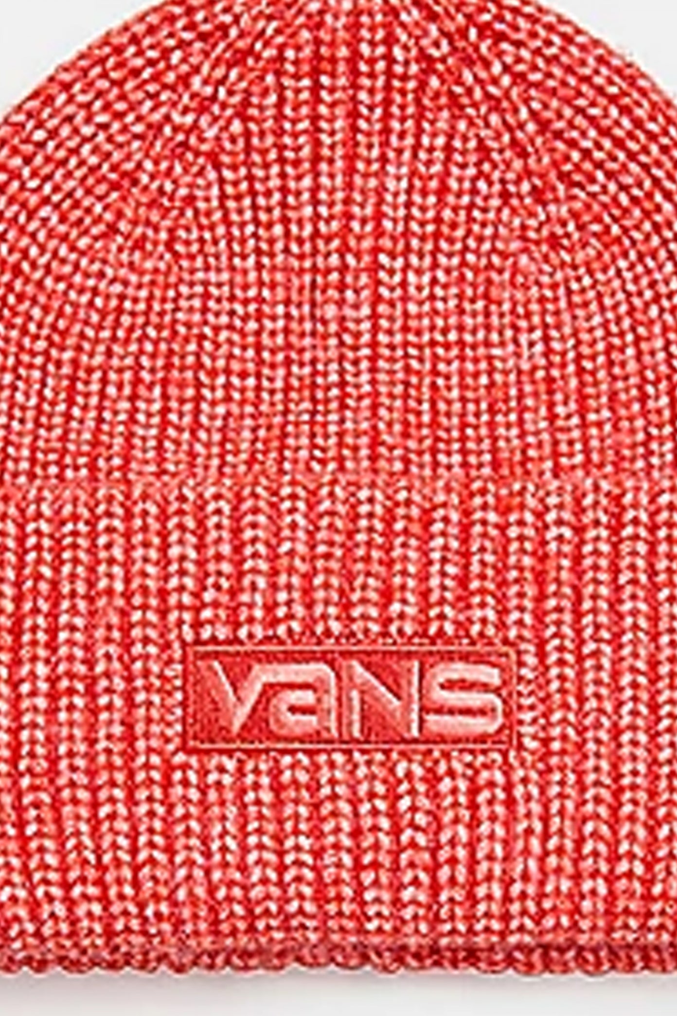 VANS SUNNYSIDE CUFF BEANIE en color ROSA (4)