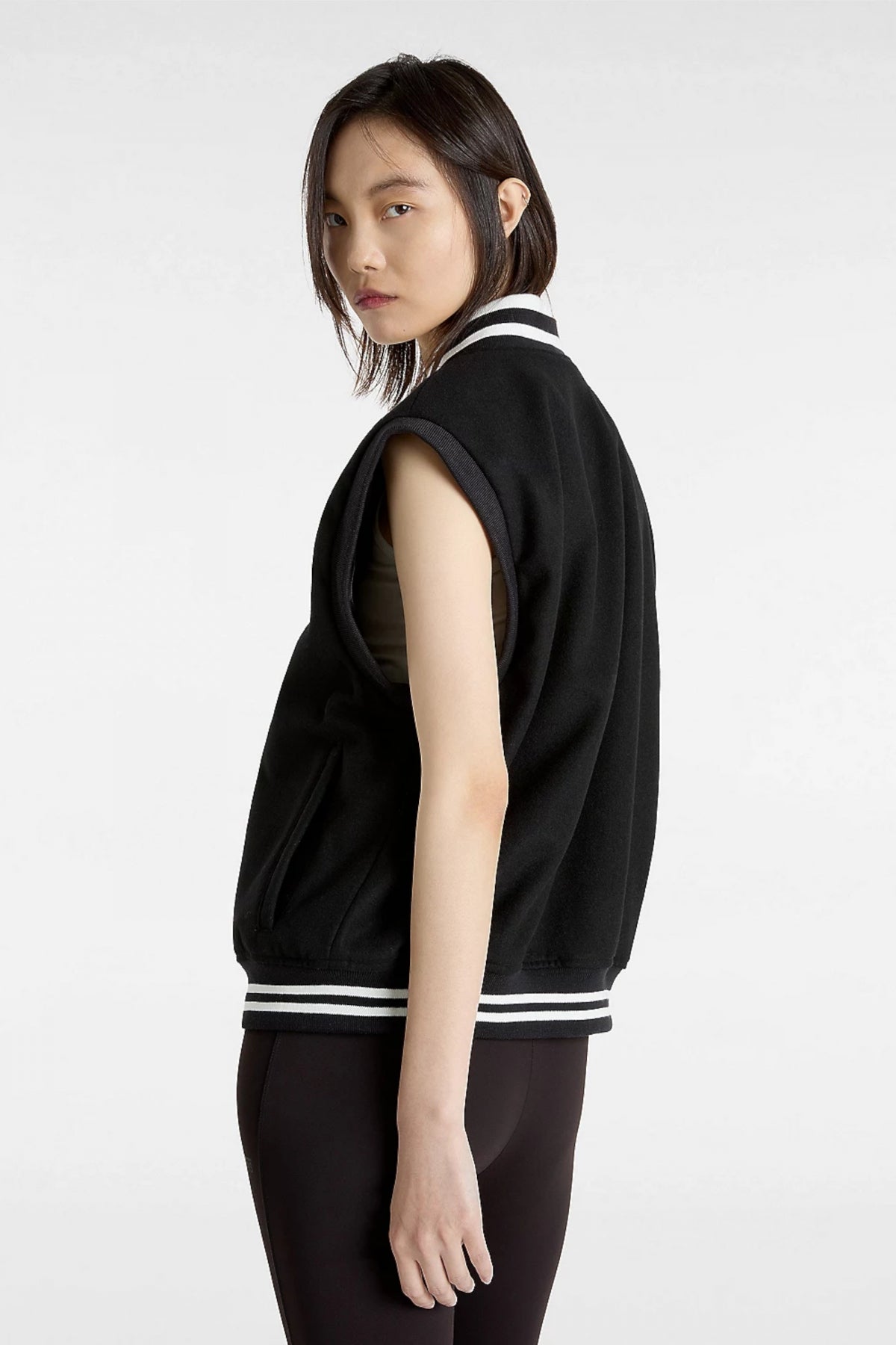 VANS PIPER STADIUM VEST en color NEGRO (3)