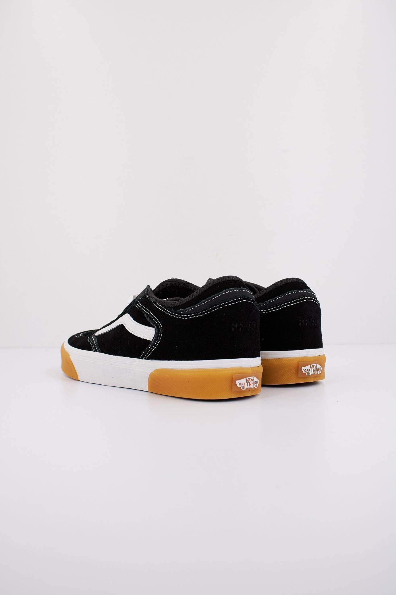 VANS ROWLEY CLASSIC en color NEGRO (4)