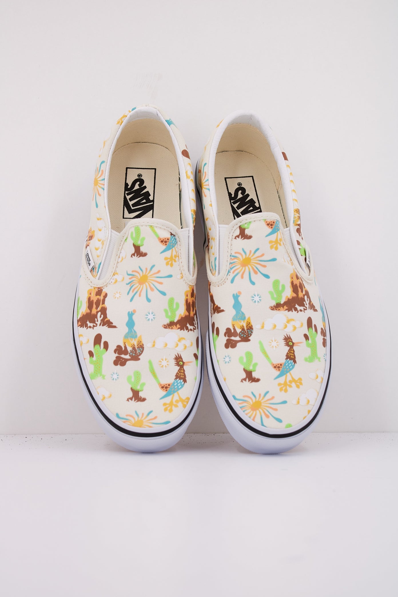 VANS CLASSIC SLIP-ON en color BLANCO (3)