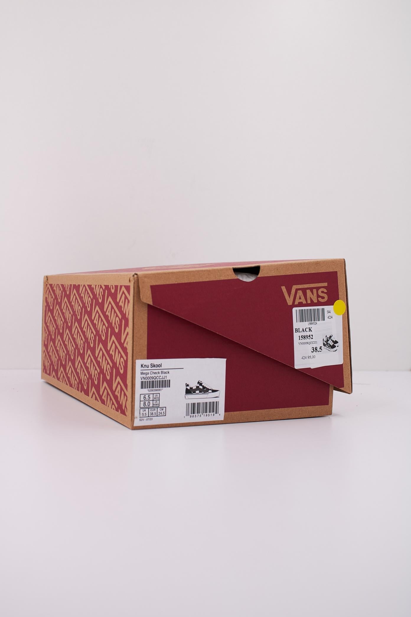 VANS KNU SKOOL MEGA CHECK en color NEGRO (6)